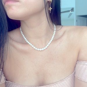 Pearl necklace